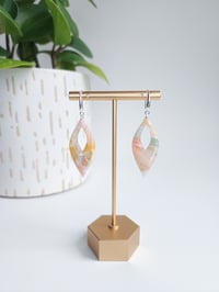 Image 1 of Peaches & Cream Marble Brinns