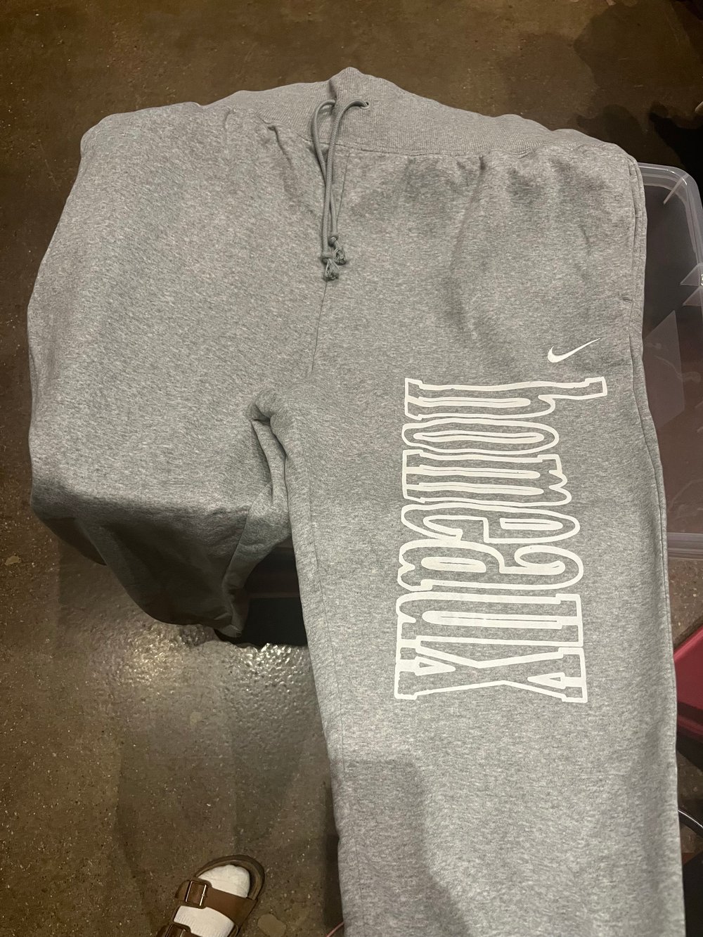 2XL GREY NIKE HOMEAUX SWEATPANTS