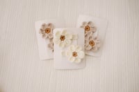 Daisy Knit Clips 