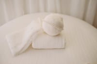 Image 1 of Pearl Set