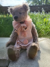 Image 1 of Musical head Moving mohair Bear