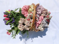 Image 8 of Ditsy Fleur Floral