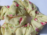 Image 9 of Rose bouquet Lemon Yellow