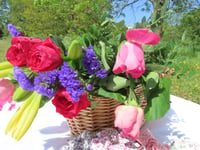Image 12 of Rose bouquet Lemon Yellow