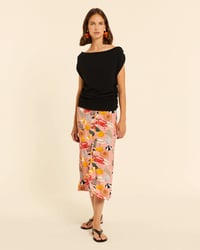 Image 4 of  Top drapeado negro