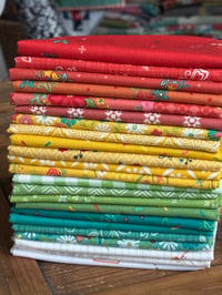 Image 2 of Gingham Cottage Fat Quarter Bundle 