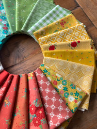 Image 3 of Gingham Cottage Fat Quarter Bundle 