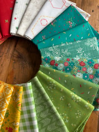 Image 4 of Gingham Cottage Fat Quarter Bundle 