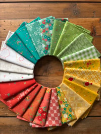 Image 1 of Gingham Cottage Fat Quarter Bundle 