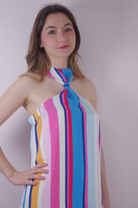Image 1 of SOLA --- robe rayée dos nu & nœud dans le dos