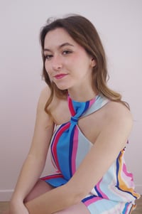 Image 2 of SOLA --- robe rayée dos nu & nœud dans le dos