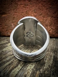 Image 6 of WL&A Handmade Old Style Heavy Ingot Gem Grade Pilot Mtn Ribbon Lane Splitter Ring - Size 9