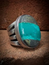 Image 1 of WL&A Handmade Old Style Heavy Ingot Gem Grade Pilot Mtn Ribbon Lane Splitter Ring - Size 9
