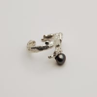 Image 2 of Cuff earring with the pearl