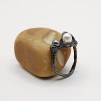 Image 4 of Ring with pearls