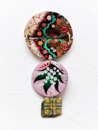 Image 1 of ‘the fragrant scent of morning tea’ – floral pattern pin brooch
