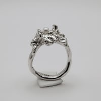 Image 4 of Ring with pearl