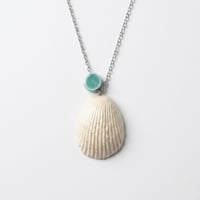 Image 3 of Χειροποίητο Κολιέ "Colorful Bead Shell" – Ατσάλινη Αλυσίδα
