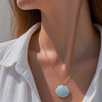 Image 3 of Χειροποίητο Κολιέ "Blue Scallop Shell" – Ατσάλινη Αλυσίδα