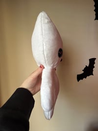 Image 3 of White gibbie