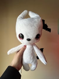 Image 1 of White gibbie