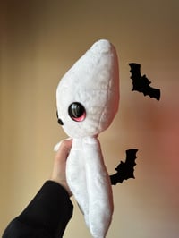 Image 4 of White gibbie