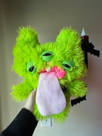 Image 1 of Green alien Gibbie