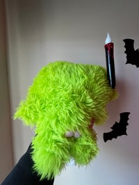 Image 2 of Green alien Gibbie