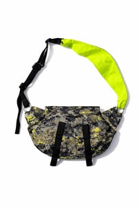 Image 2 of DOUBLE FACE FANNY PACK - military/acid yellow
