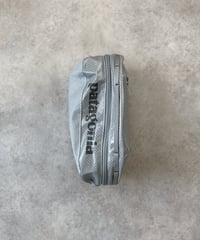 Image 1 of Black Hole Cube Large 14L Grey