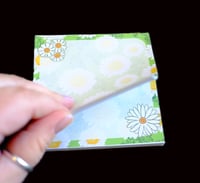 Image 2 of Handmade Daisy Mini Notepad, Green Background, writing, gift, note, pad, white, list
