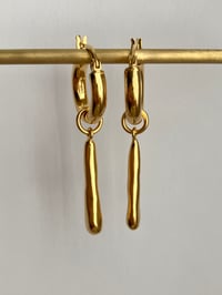 Image 3 of gold drop