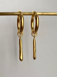 Image 4 of gold drop