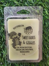 Sweet Grass & Giggles - A Rocky Top Wax Works exclusive custom houseblend fragrance 