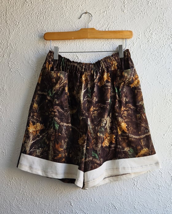 Image of Real Tree Camo Shorts - M/L