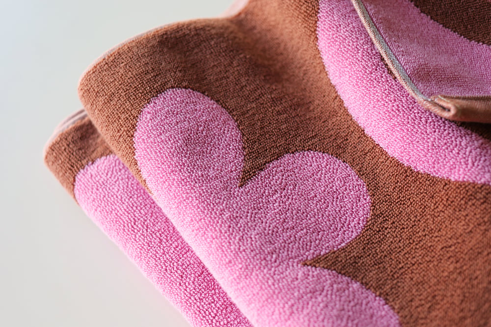 Image of PEACE FLOWER Towel<div> Rose & Brick </div>