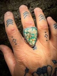 Image 5 of WL&A Handmade Old Style Heavy Ingot Gem Grade Pilot Mtn Ribbon Web Lane Splitter Ring - Size 12