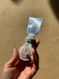 Image 2 of Scallop Shell Cheese Knife