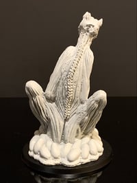 Image 3 of Demon Queen (80mm round base included)