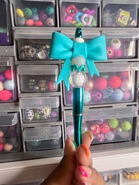 Image 5 of Solid Bow Pens