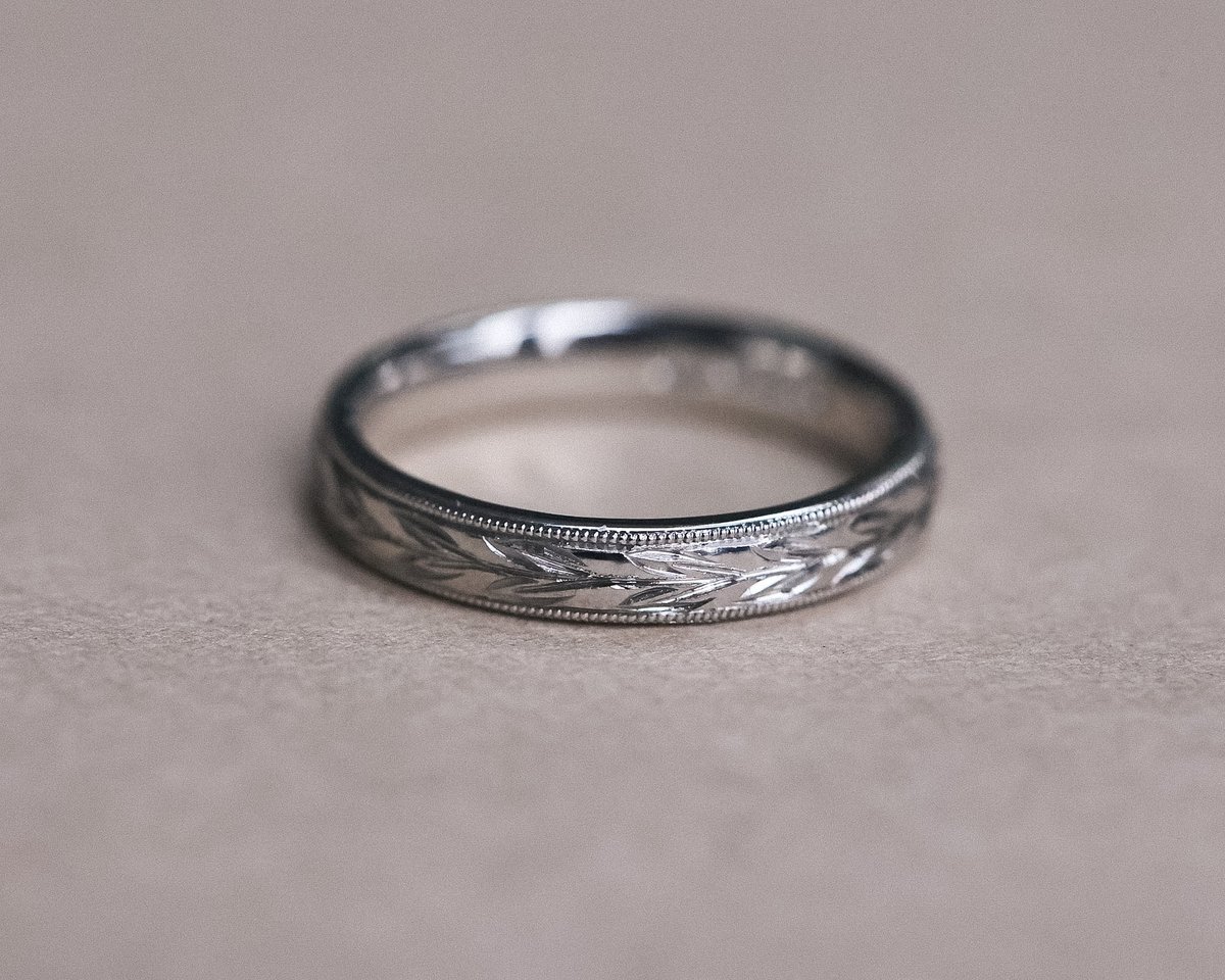 Image of Platinum 3mm ‘Olive leaf’ and milled edge engraved ring