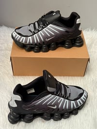 Image 4 of Shox  Mens