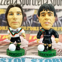 Venezia Retro Corinthian Figures