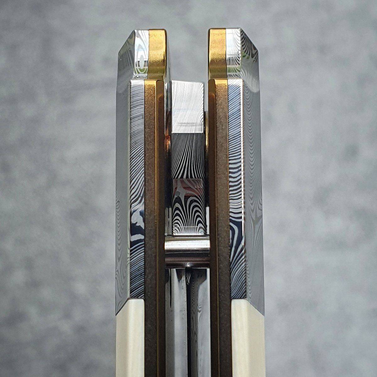 Image of Fif20 Damammouth