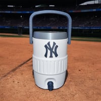 Yankees 12oz Can Holder