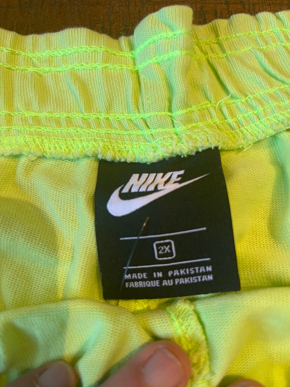 2XL NIKE NEON GREEN ACID WASH SAPHSO/MARLBORO BLACK INK