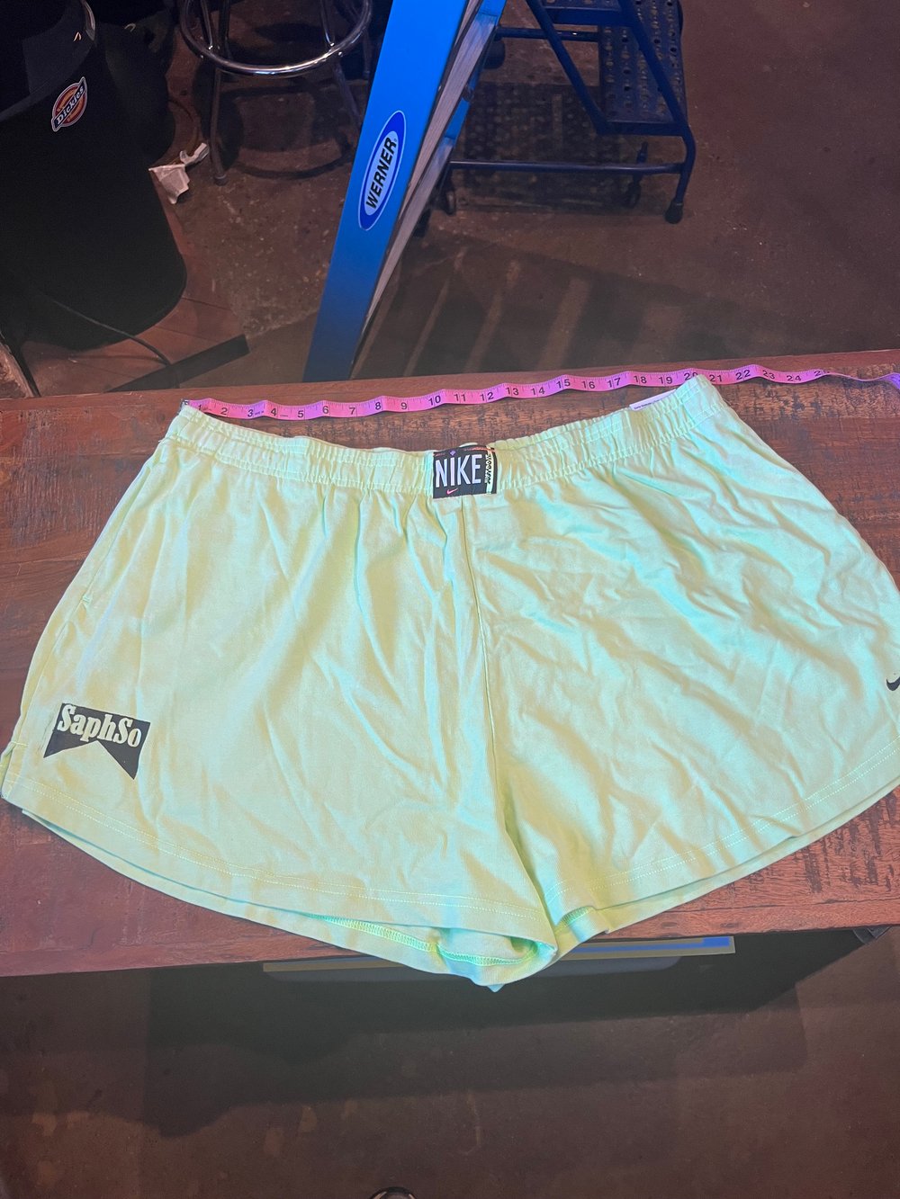 2XL NIKE NEON GREEN ACID WASH SAPHSO/MARLBORO BLACK INK