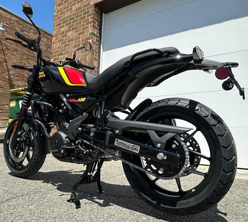 Image of 2026 Royal Enfield Guerrilla 450 in Playa Black!