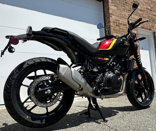 Image of 2026 Royal Enfield Guerrilla 450 in Playa Black!