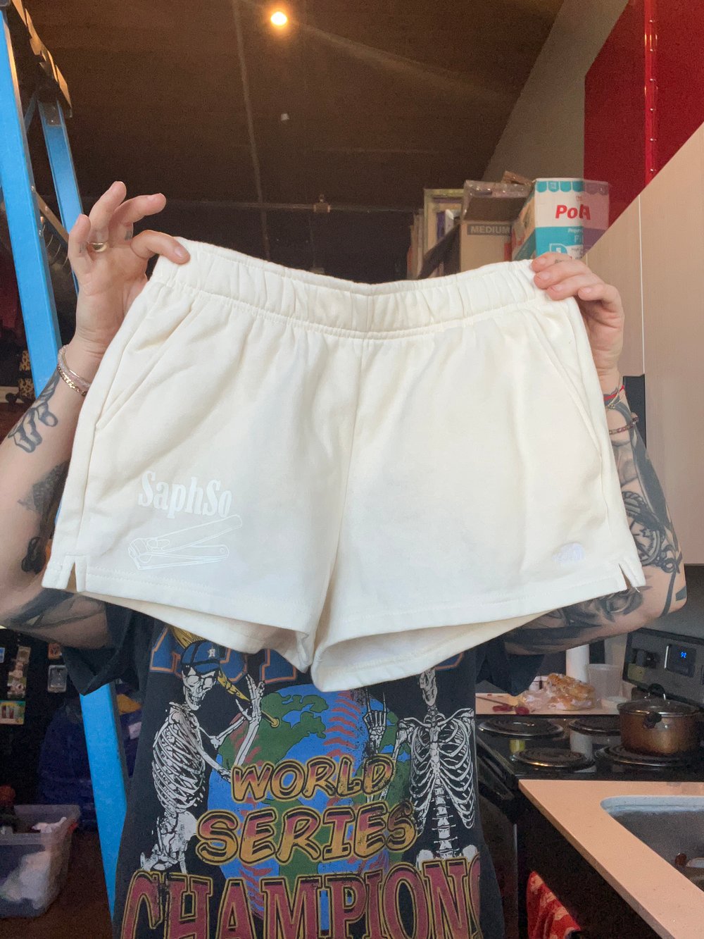 M CREAM NORTHFACE SHORTS CLIPPERS YT INK